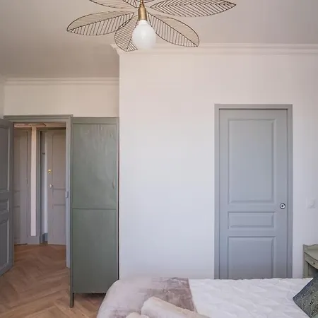 Lägenhet Magnifique 3 Etoiles, 2 Salles De Bain, 2 A Coucher, Plage, Hyper Centre, Entierement Renove *