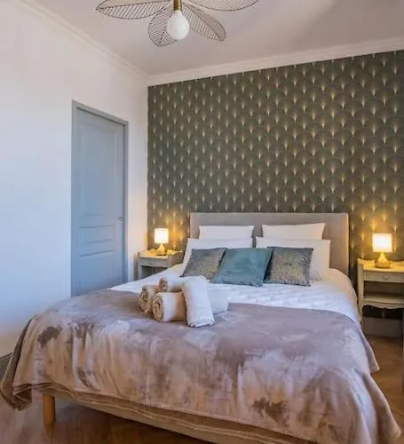 Magnifique 3 Etoiles, 2 Salles De Bain, 2 A Coucher, Plage, Hyper Centre, Entierement Renove Cabourg