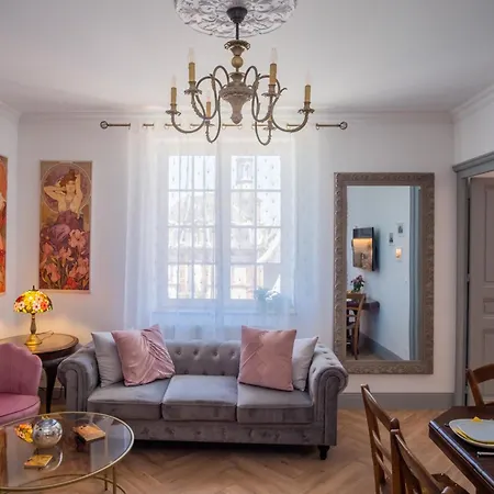 Magnifique 3 Etoiles, 2 Salles De Bain, 2 A Coucher, Plage, Hyper Centre, Entierement Renove 아파트 *