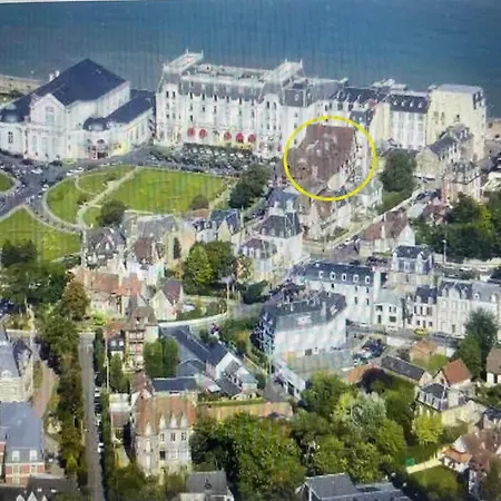 Appartement Magnifique 3 étoiles, 2 Salles De Bain, 2 à Coucher, Plage, Hyper Centre, Entièrement Rénové Cabourg