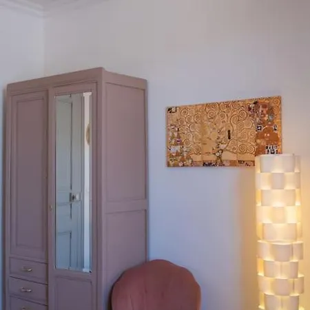 Magnifique 3 étoiles, 2 Salles De Bain, 2 à Coucher, Plage, Hyper Centre, Entièrement Rénové Appartement Cabourg