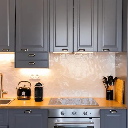 Magnifique 3 Etoiles, 2 Salles De Bain, 2 A Coucher, Plage, Hyper Centre, Entierement Renove 아파트