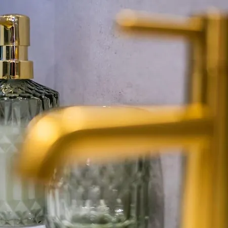 Magnifique 3 Etoiles, 2 Salles De Bain, 2 A Coucher, Plage, Hyper Centre, Entierement Renove * 꺄부흐