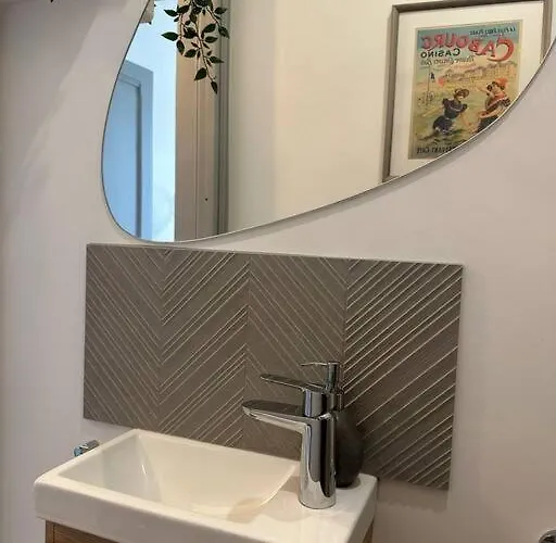 Magnifique 3 Etoiles, 2 Salles De Bain, 2 A Coucher, Plage, Hyper Centre, Entierement Renove Apartmán Cabourg